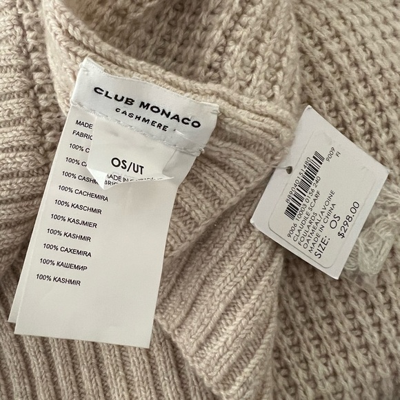🎁 NWT Club Monaco “Claudile” oversized knit 100% cashmere scarf, oatmeal 🎁 - Picture 4 of 6